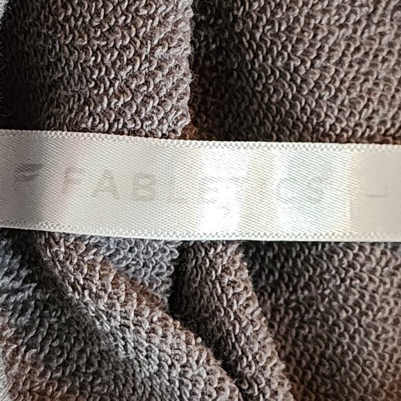 Fabletics Gray Long Sleeve Crew Neck Cropped Soft Fleece Lined Sweatshirt Size L - Picture 14 of 16